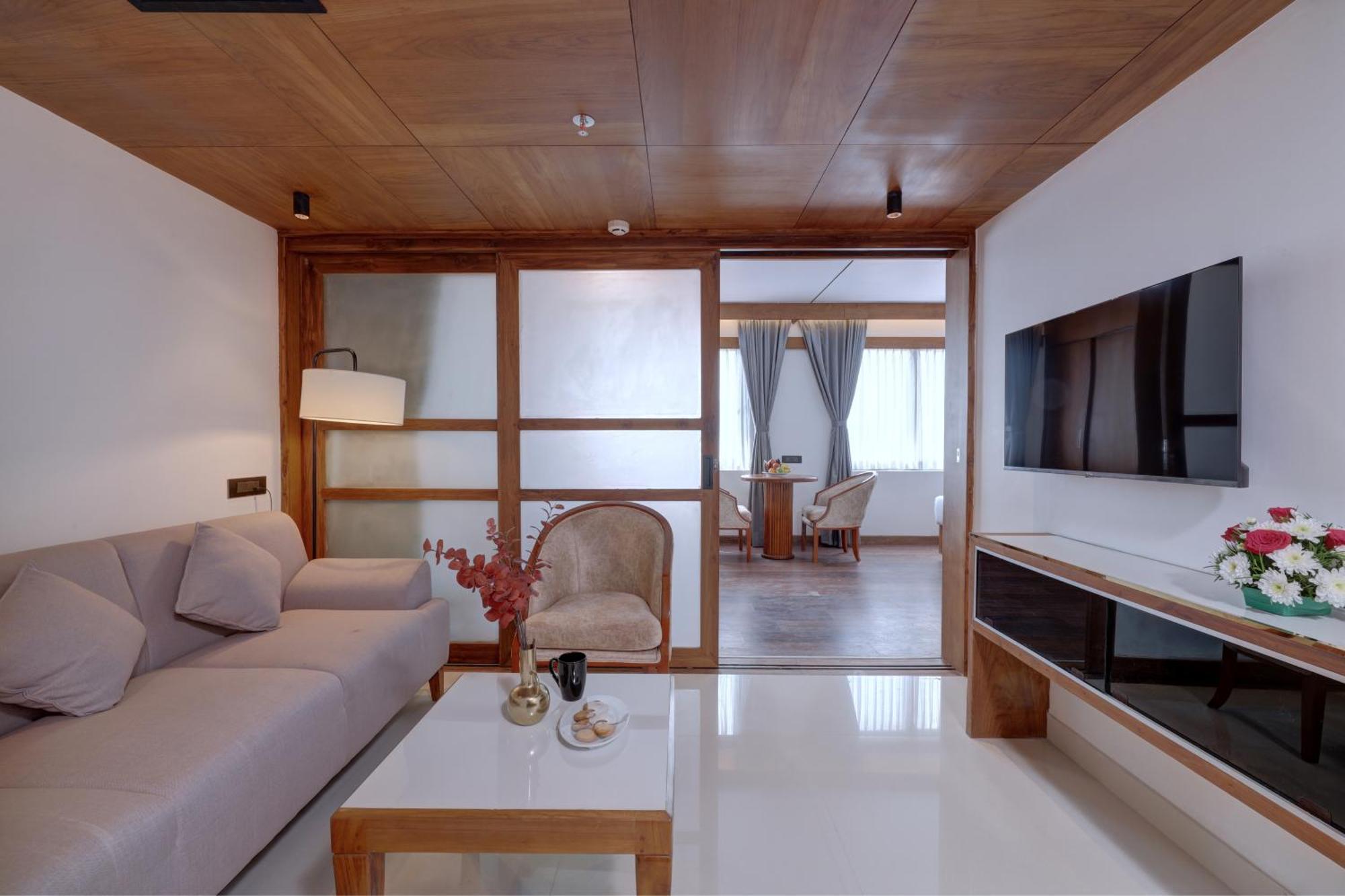 Hotel Cordial Sopanam Thiruvananthapuram Екстериор снимка