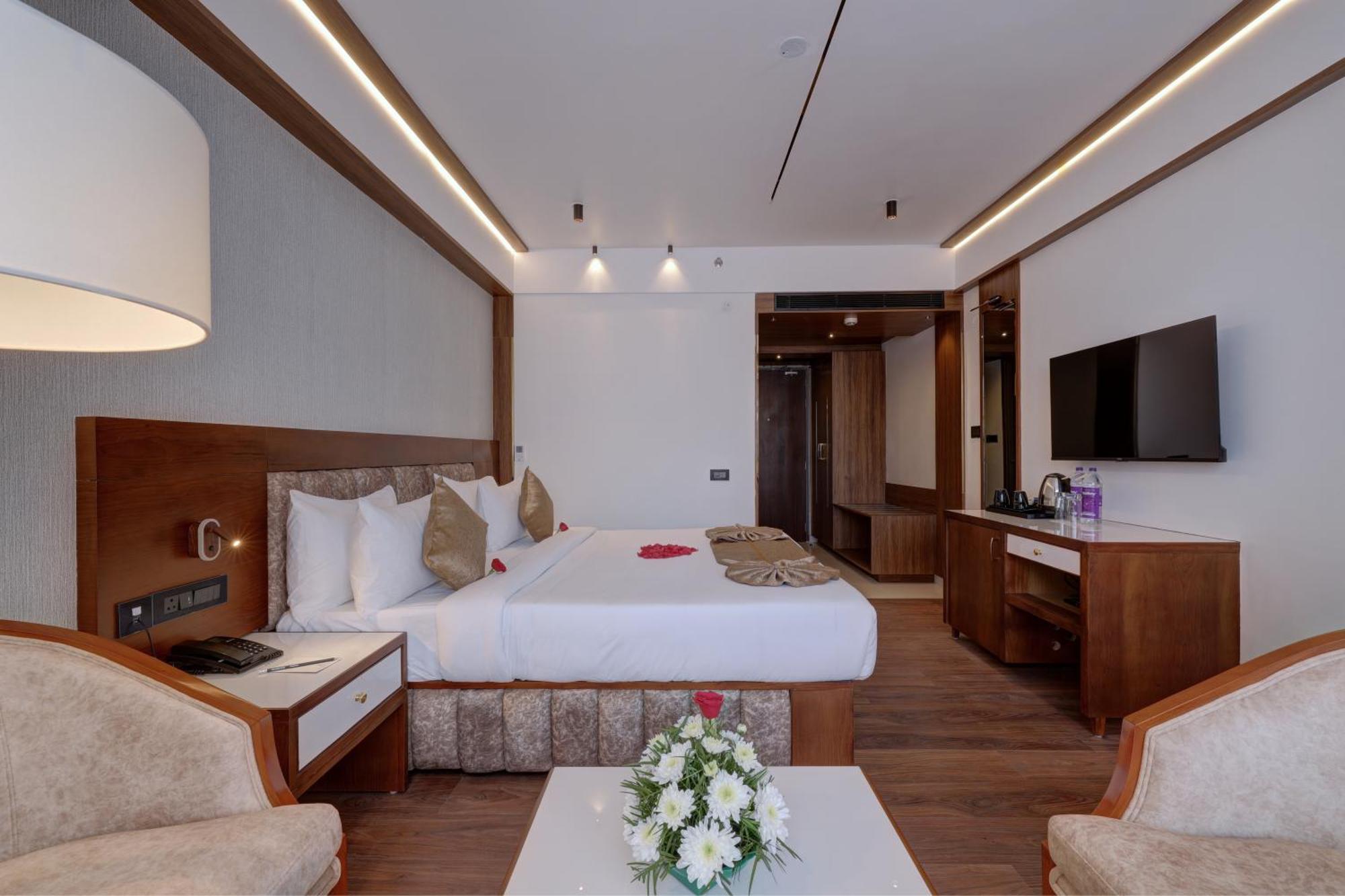 Hotel Cordial Sopanam Thiruvananthapuram Екстериор снимка