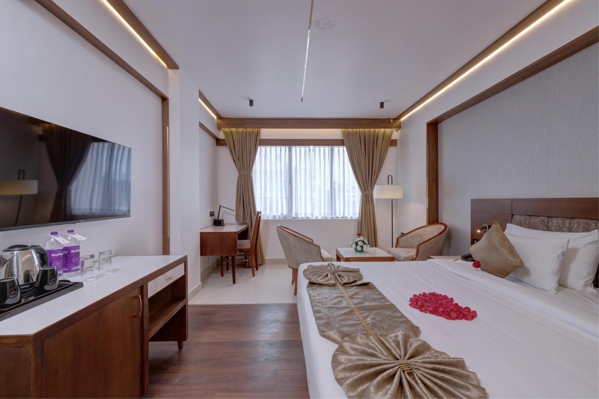 Hotel Cordial Sopanam Thiruvananthapuram Екстериор снимка