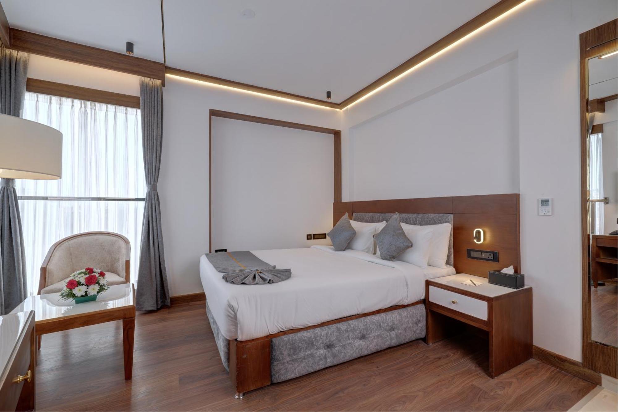 Hotel Cordial Sopanam Thiruvananthapuram Екстериор снимка